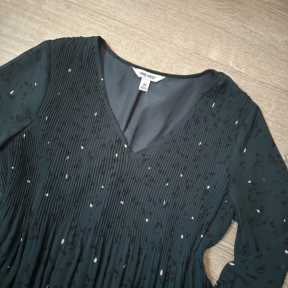 •NINE WEST• TEAL BLOUSE - Picture 5 of 5